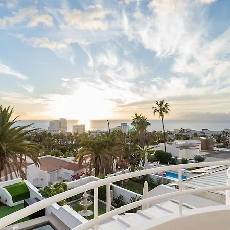 Moderni S Bazenem Daire